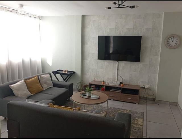 2 BEDROOM PROPERTY TO RENT IN BLUFF
